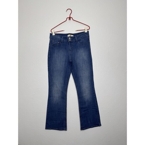 Y2K Levi's 526 Slender Boot Cut Women's Size 6 Faded Button Pocket Denim Jeans - Picture 1 of 16